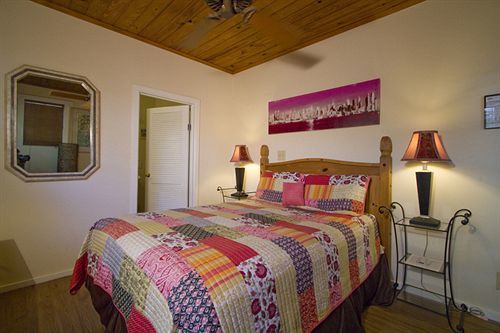 Alojamento de Acomodação e Pequeno-almoço L'habitation Guesthouse- Adult Exclusive