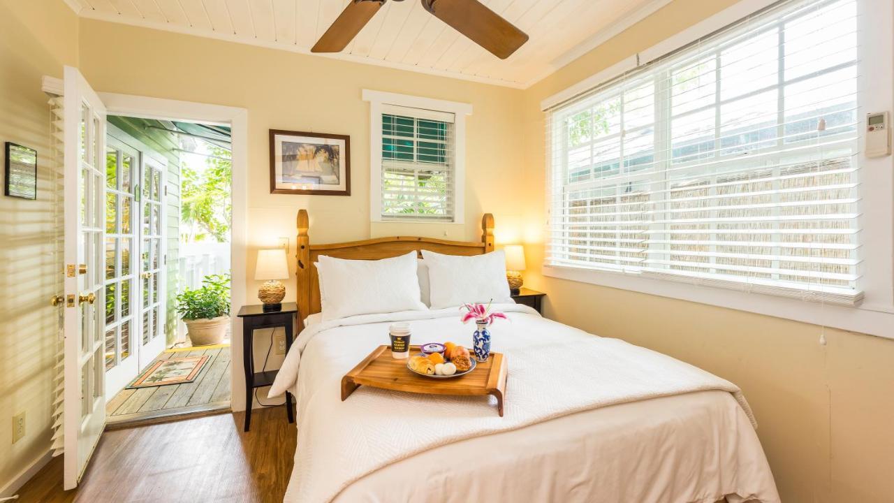 L'habitation Guesthouse- Adult Exclusive Alojamento de Acomodação e Pequeno-almoço Key West
